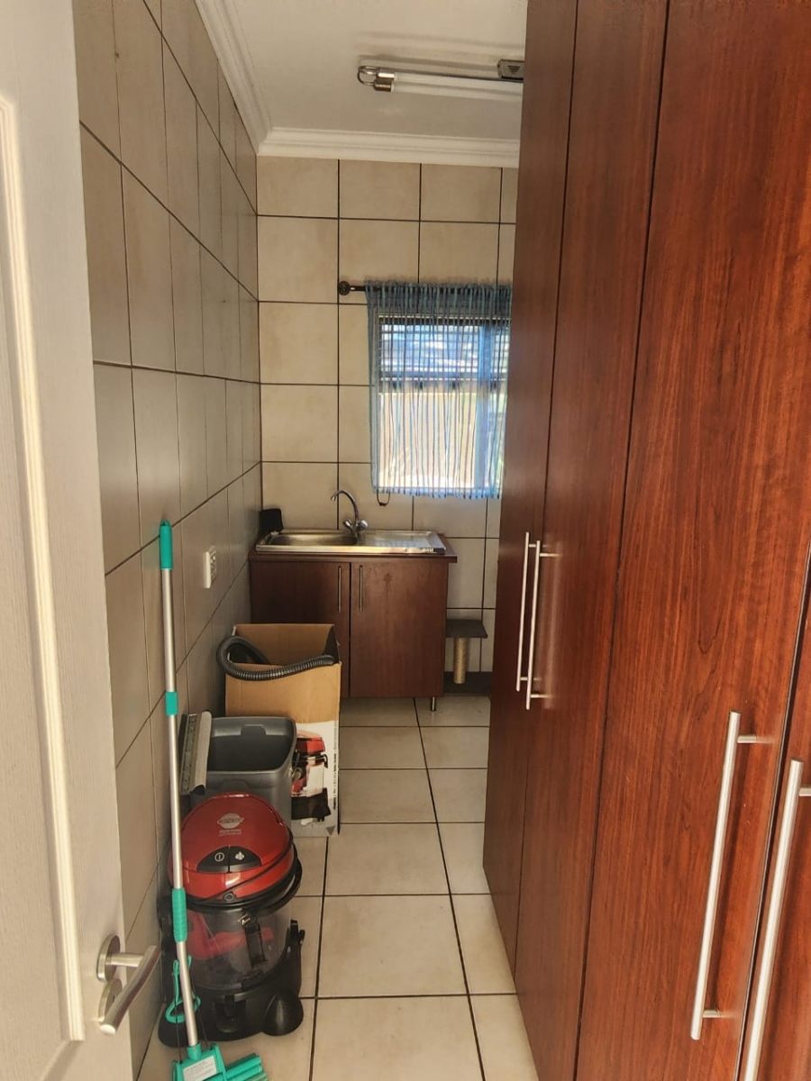 3 Bedroom Property for Sale in Winterstrand Eastern Cape
